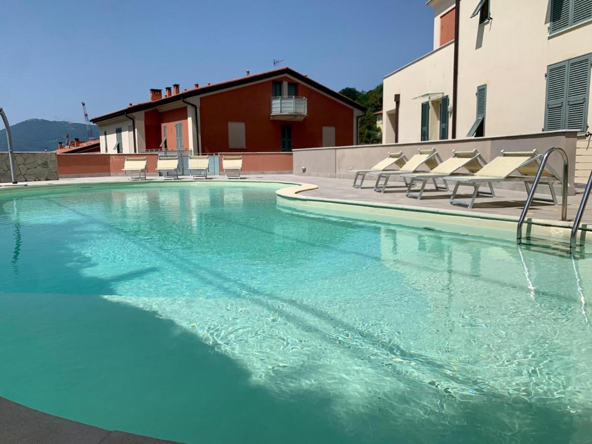 Pool House Apartment Специя Екстериор снимка