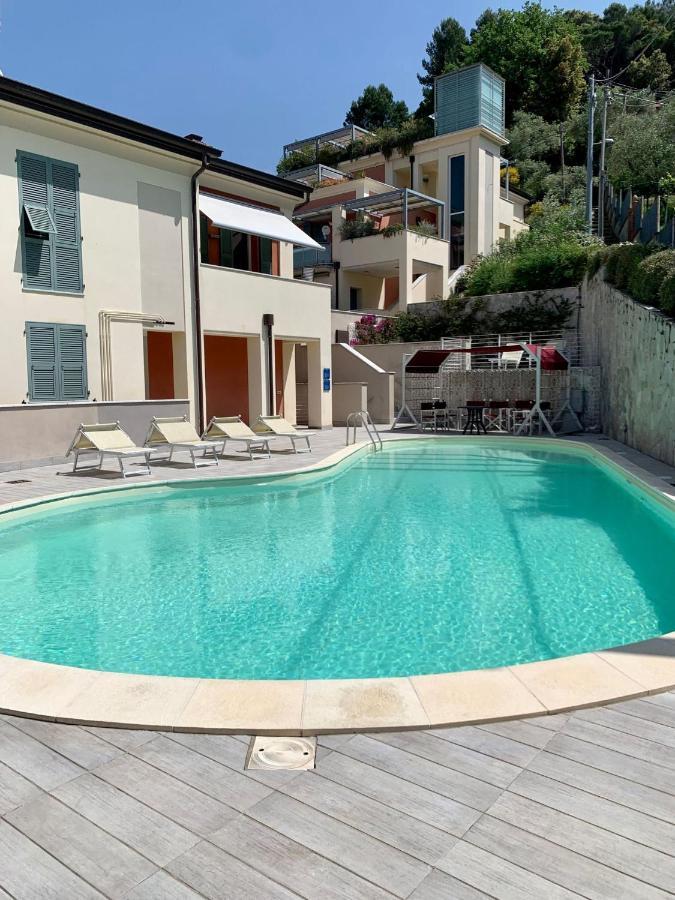 Pool House Apartment Специя Екстериор снимка